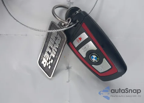 2018 BMW 328D xDrive z USA, uszkodzony, nr VIN WBA8J1C53JA019101